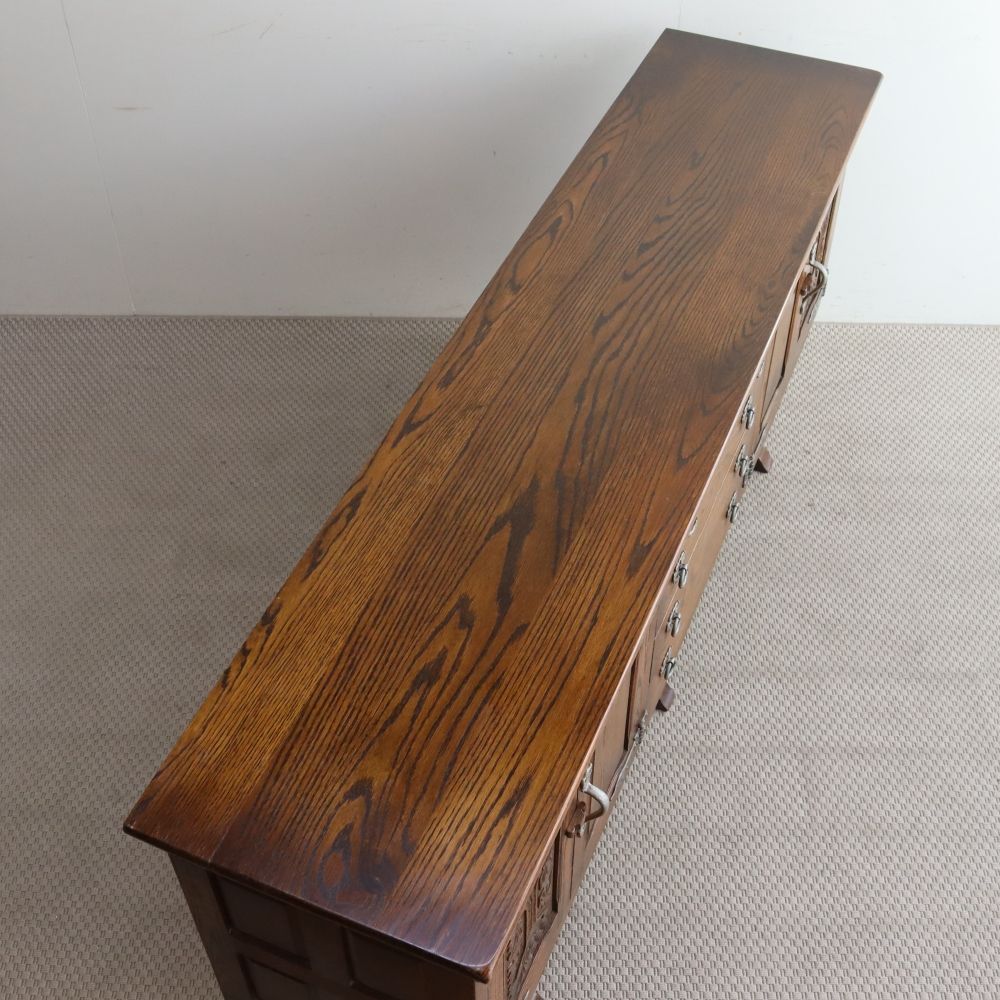 手仕事の技を堪能♪ サイドボード【WEBBER FURNITURE】 VC107-181