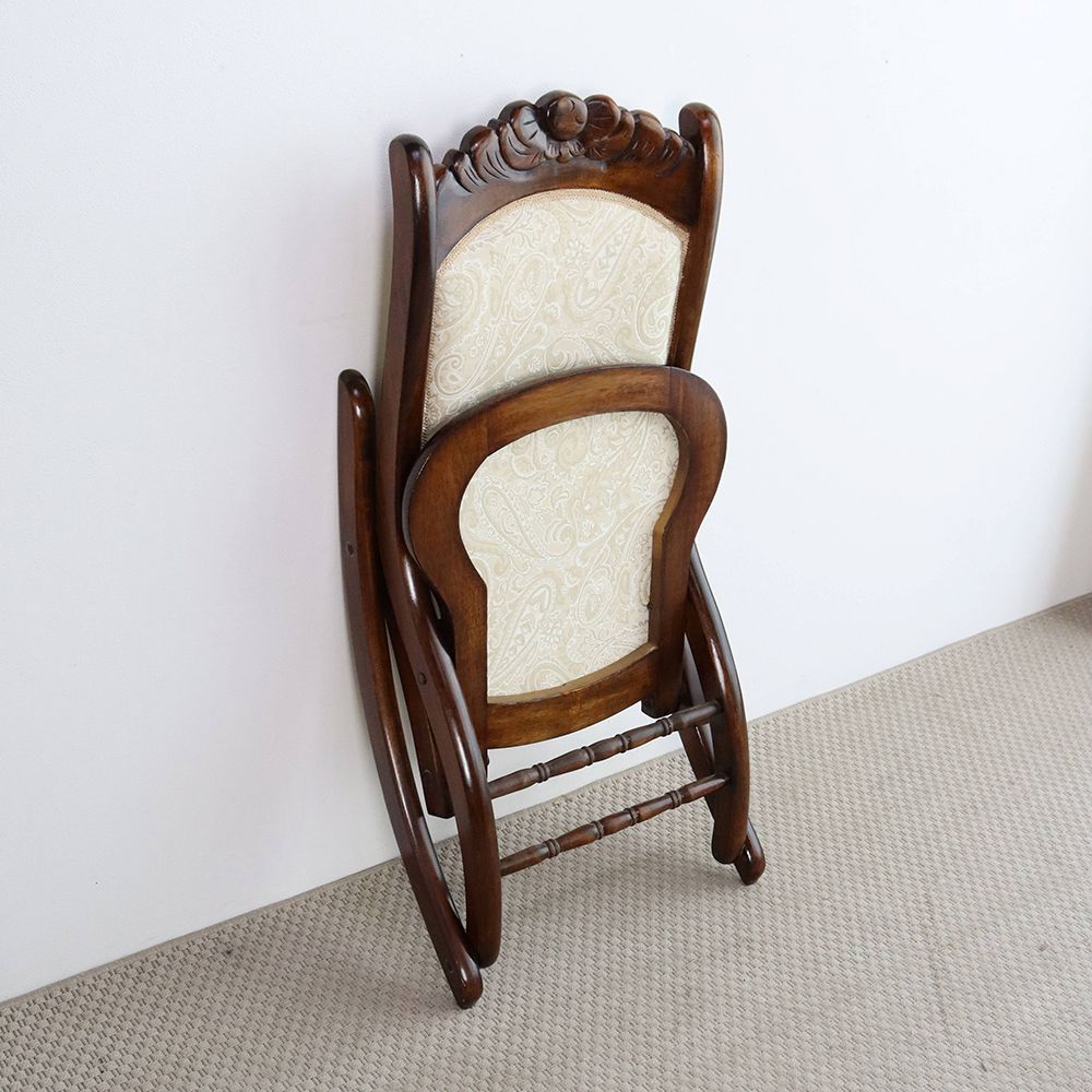 カジュアルに楽しんで♪ 折りたたみロッキングチェア VC107-266