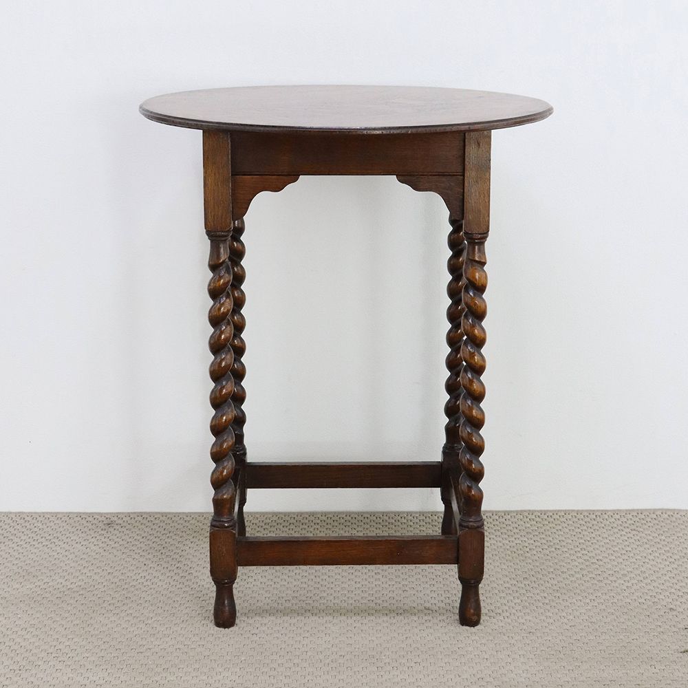 オークの杢目が素敵です♪ オケージョナルテーブル VC108-065