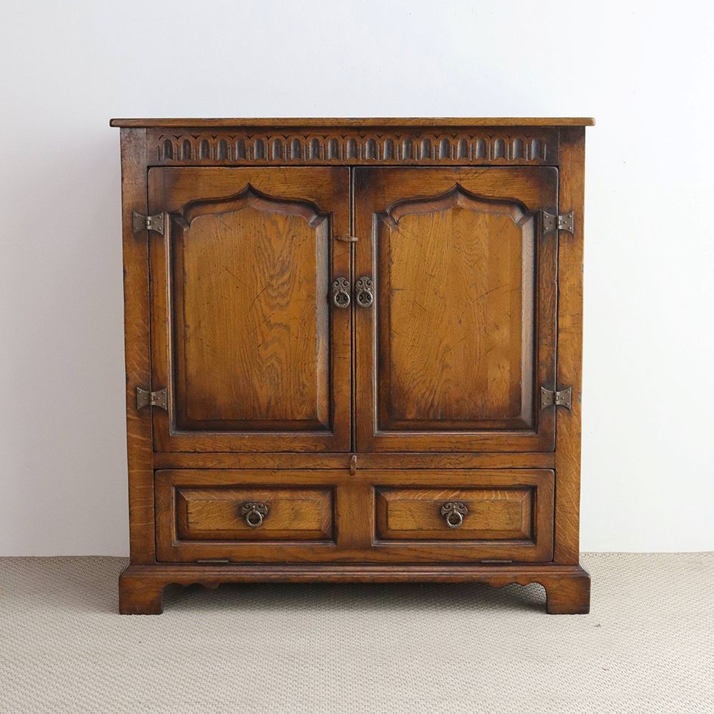 オークの重厚感を楽しんで♪ キャビネット VC108-116