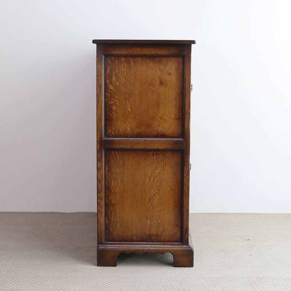 オークの重厚感を楽しんで♪ キャビネット VC108-116