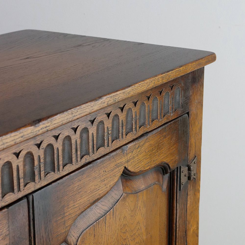 オークの重厚感を楽しんで♪ キャビネット VC108-116