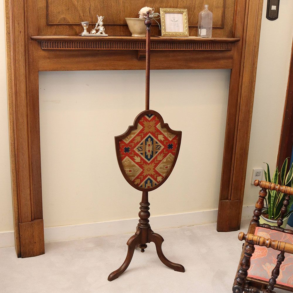 オシャレな盾の形♪ ポールスクリーン VC108-190