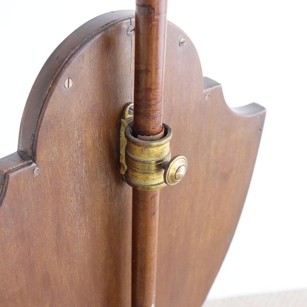 オシャレな盾の形♪ ポールスクリーン VC108-190