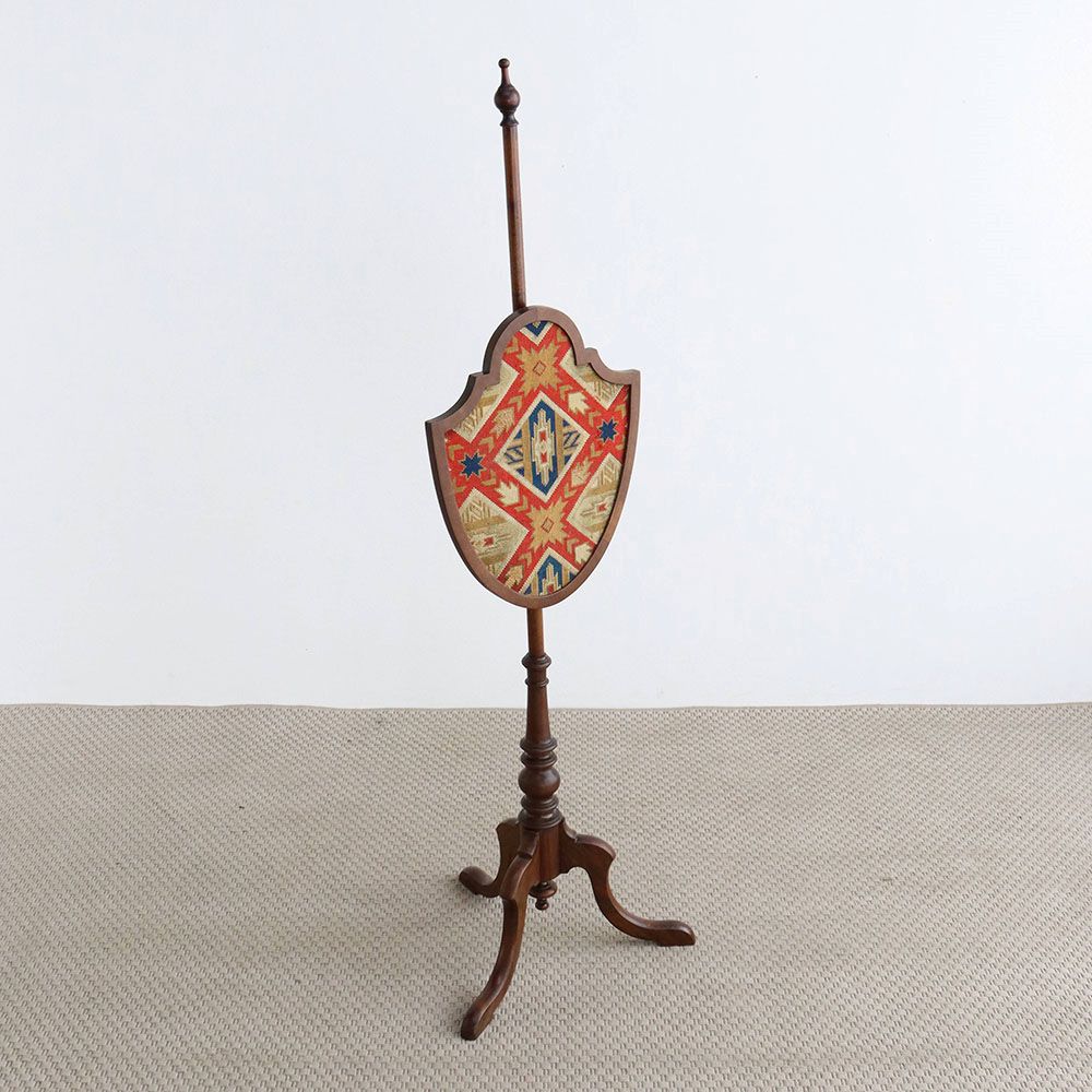 オシャレな盾の形♪ ポールスクリーン VC108-190