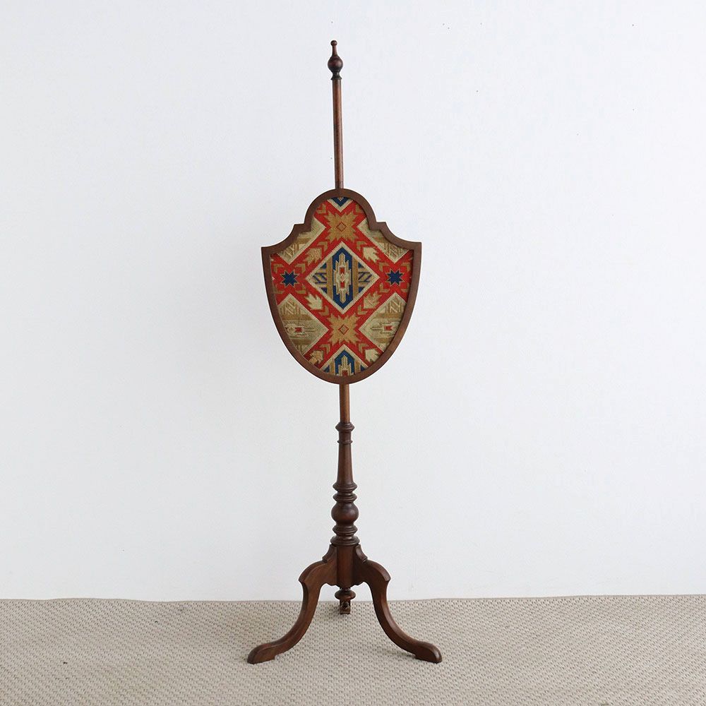 オシャレな盾の形♪ ポールスクリーン VC108-190