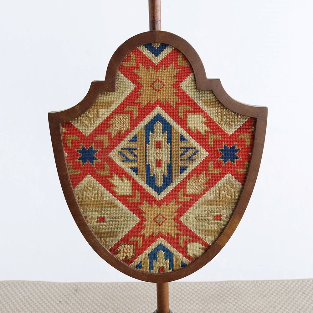 オシャレな盾の形♪ ポールスクリーン VC108-190