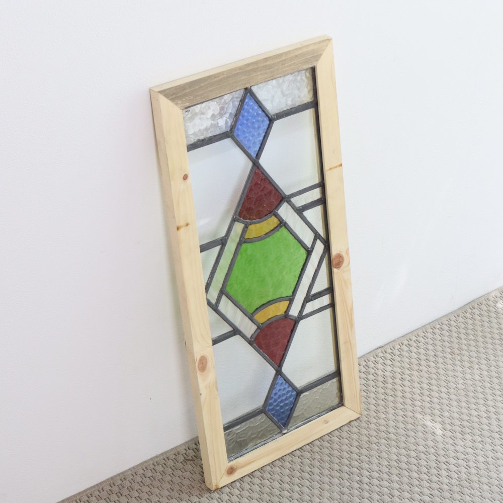 カラフルな幾何学模様♪ アンティーク・ステンドグラス VC109-011005