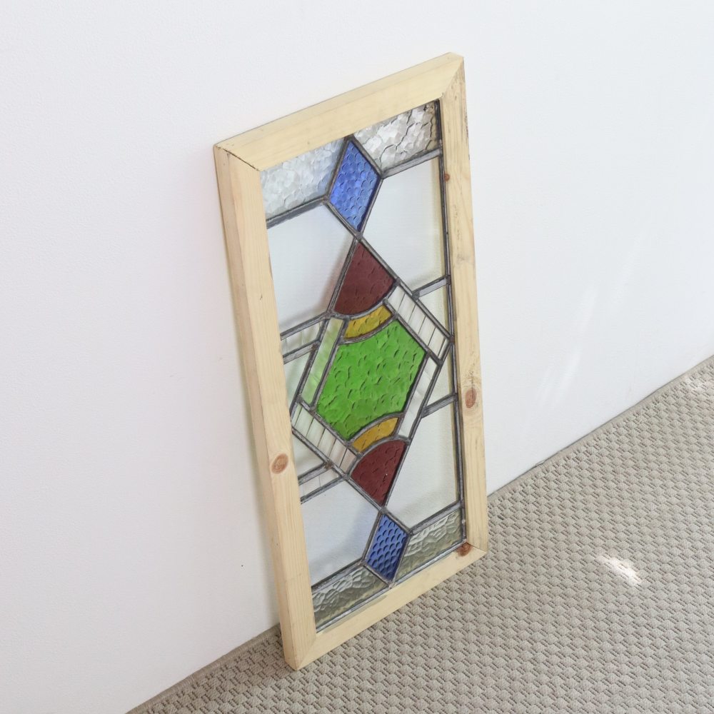 カラフルな幾何学模様♪ アンティーク・ステンドグラス VC109-011005