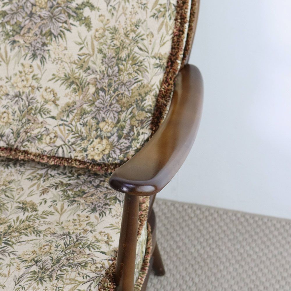 家族で取り合いになっちゃう!? イージーチェア Ercol VC109-030001