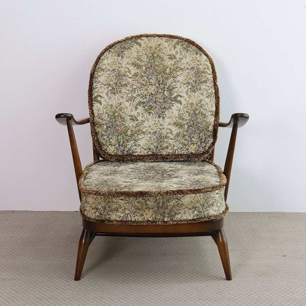家族で取り合いになっちゃう!? イージーチェア Ercol VC109-030001