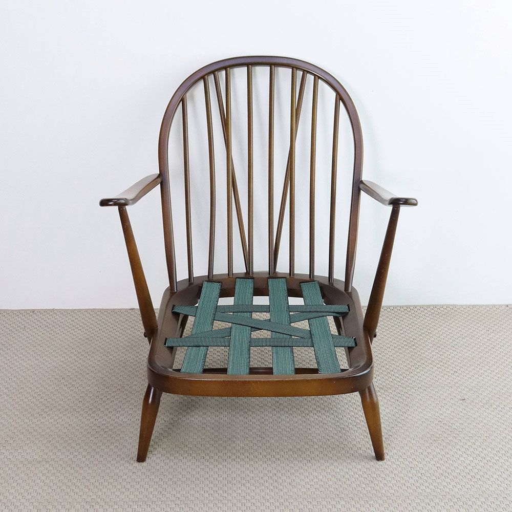 家族で取り合いになっちゃう!? イージーチェア Ercol VC109-030001