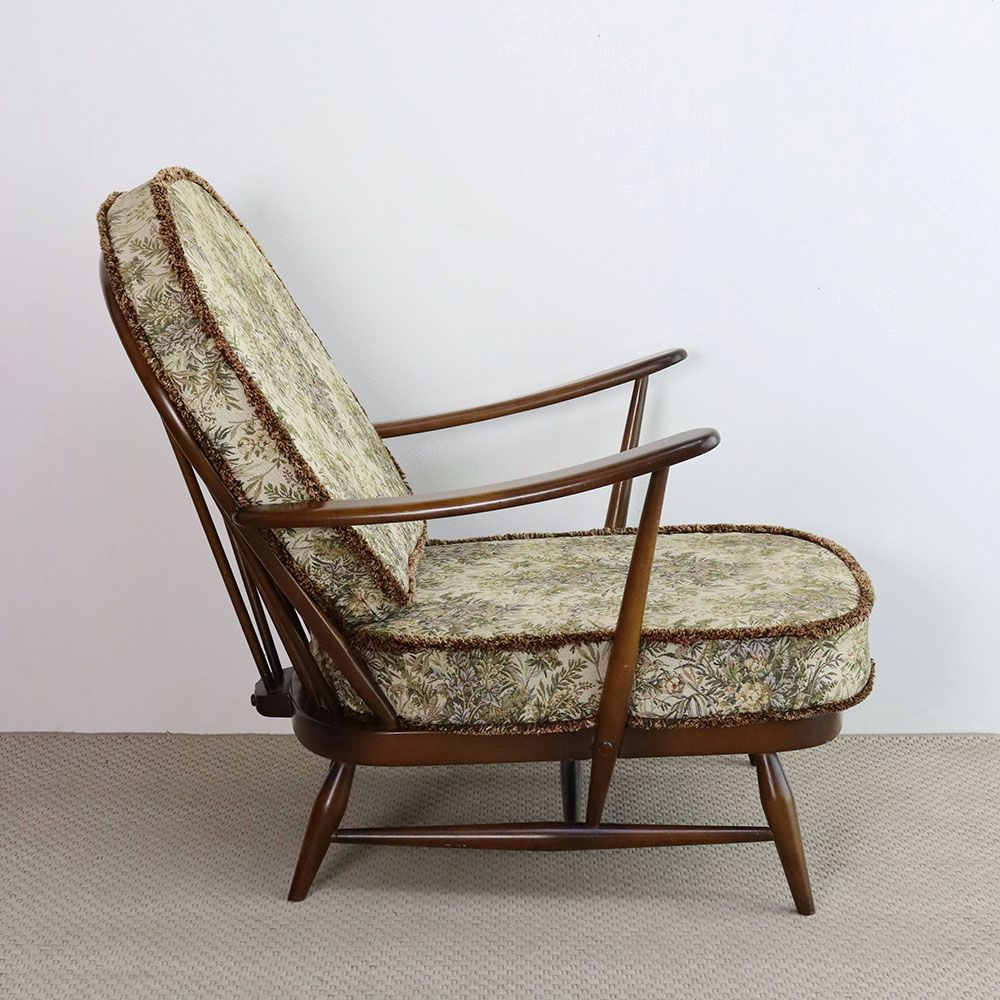 家族で取り合いになっちゃう!? イージーチェア Ercol VC109-030001