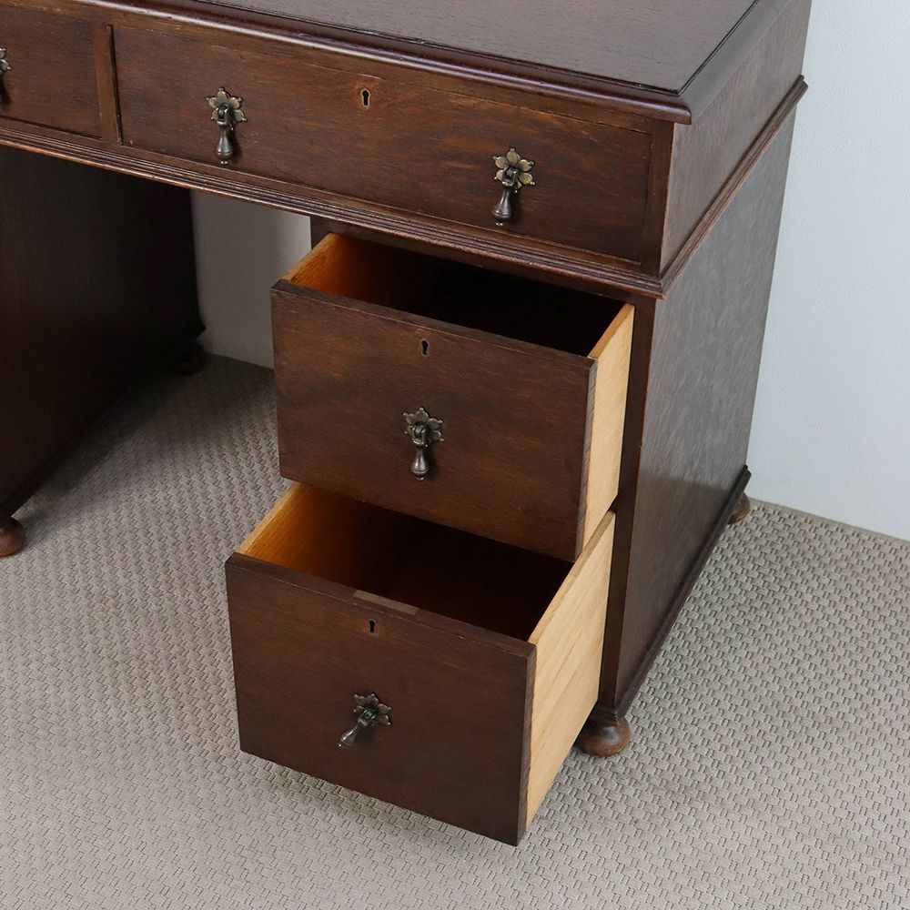 オシャレな把手がアクセント♪ デスク VC109-081