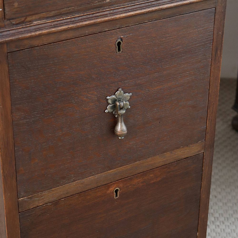 オシャレな把手がアクセント♪ デスク VC109-081