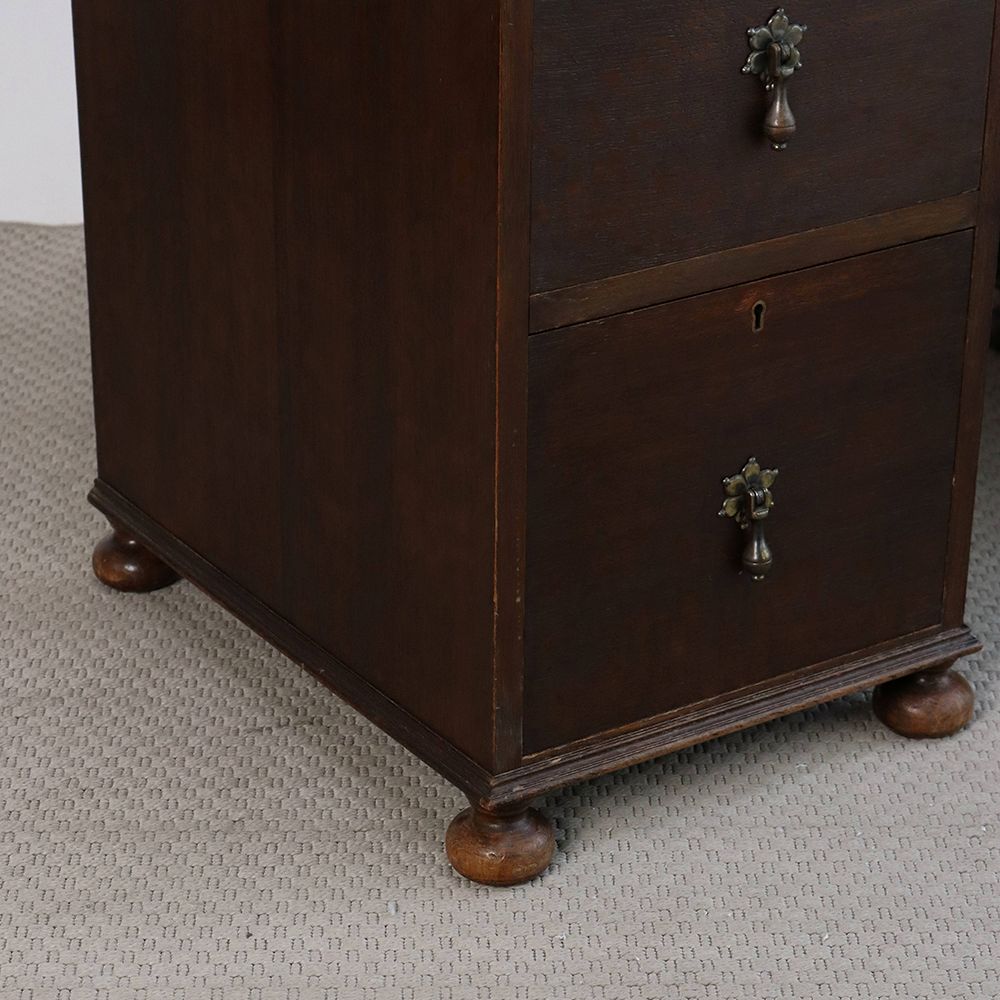 オシャレな把手がアクセント♪ デスク VC109-081