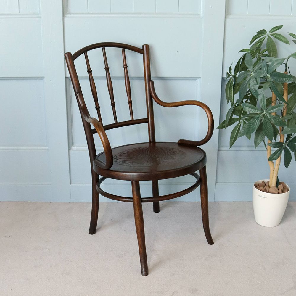 オシャレなアーム付き♪ ベントウッドアームチェア VC109-091