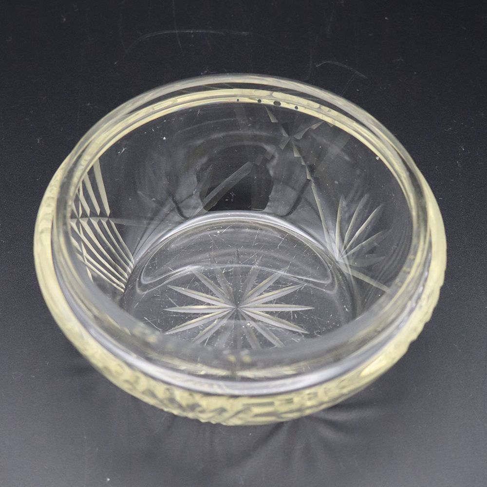 カッティングが素敵です♪ ガラス パウダ―ボウル VC109-172024