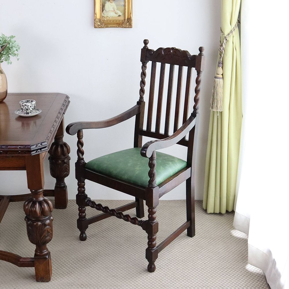 オシャレな装飾を楽しんで♪ アームチェア VC109-194001