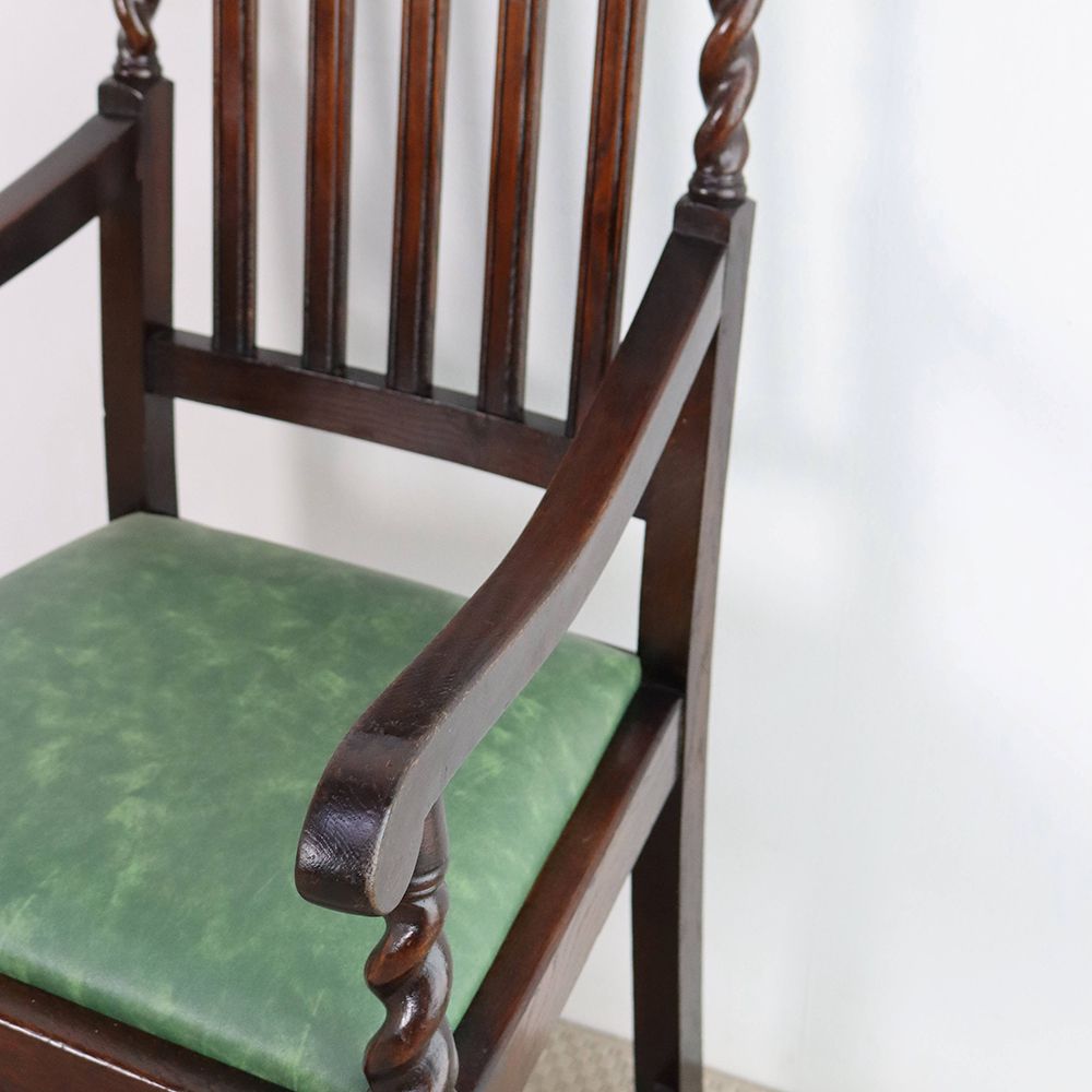 オシャレな装飾を楽しんで♪ アームチェア VC109-194001