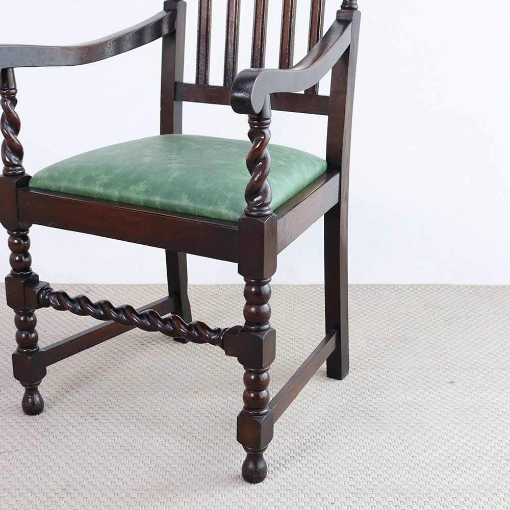 オシャレな装飾を楽しんで♪ アームチェア VC109-194001