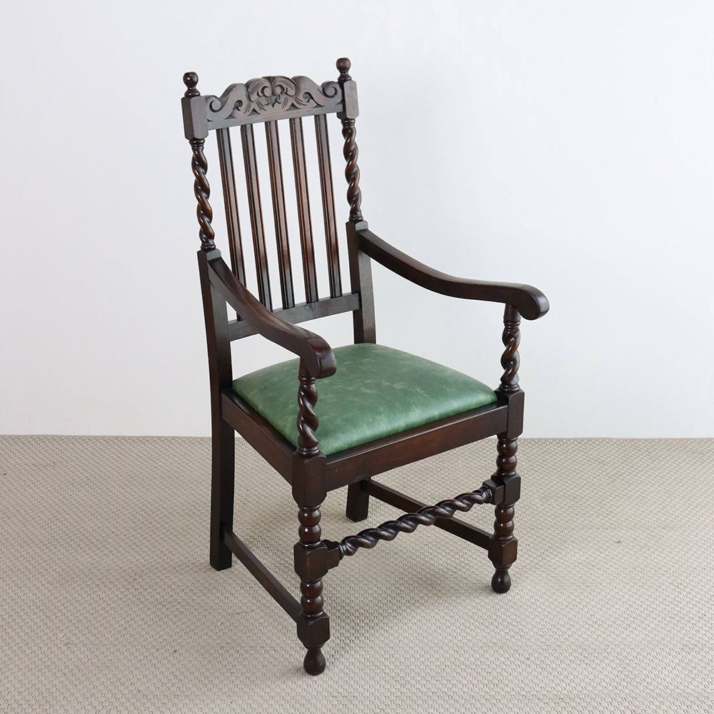 オシャレな装飾を楽しんで♪ アームチェア VC109-194001