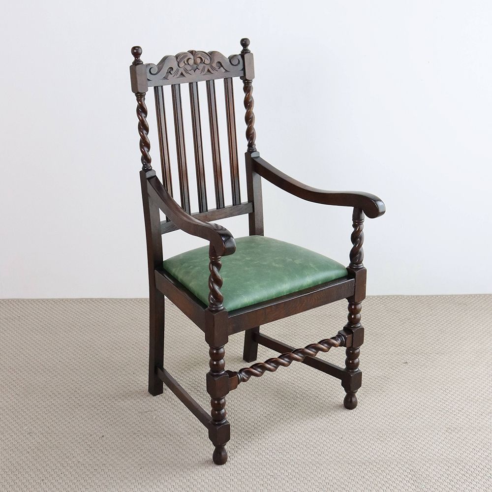 オシャレな装飾を楽しんで♪ アームチェア VC109-194001