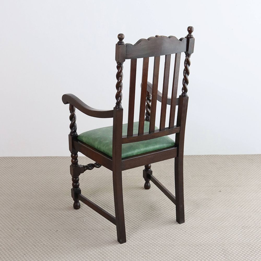 オシャレな装飾を楽しんで♪ アームチェア VC109-194001