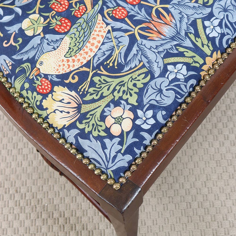 オシャレな特等席♪ ナーシングチェア VC109-222MORRIS