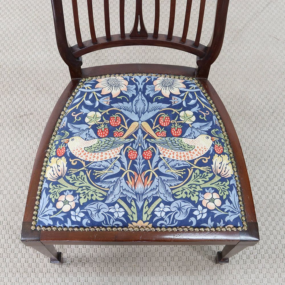 オシャレな特等席♪ ナーシングチェア VC109-222MORRIS