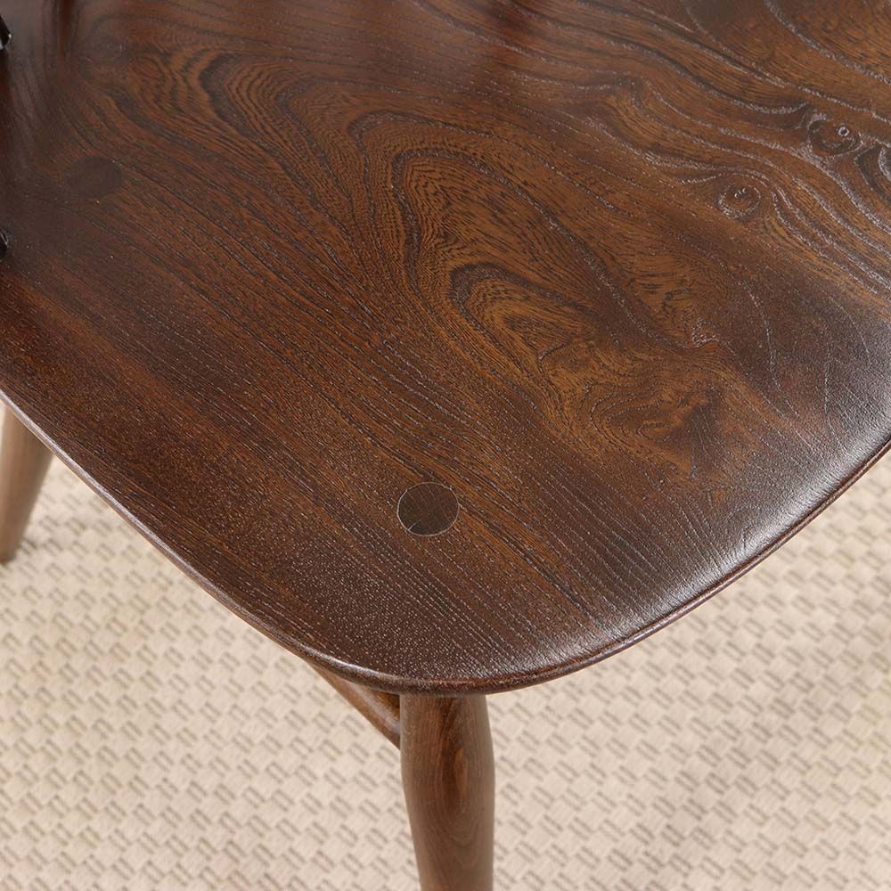 アーコールを代表するチェア♪ ゴールドスミスチェア VC110-158002