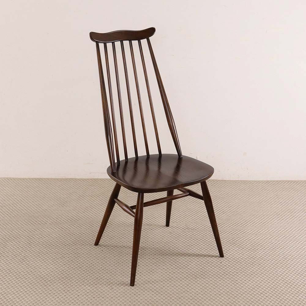 アーコールを代表するチェア♪ ゴールドスミスチェア VC110-158002