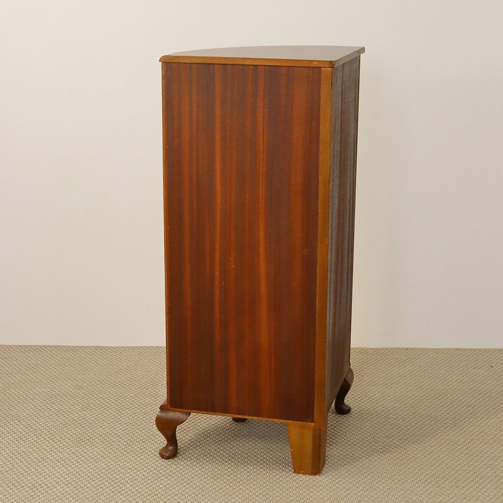 お部屋の角にピッタリ収まります! コーナーキャビネット VC110-160