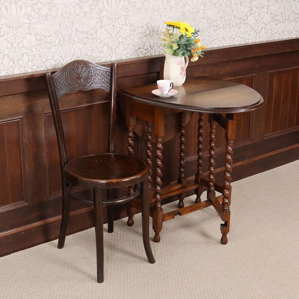 エンボスの模様がオシャレです♪ ベントウッドチェア VC110-163007