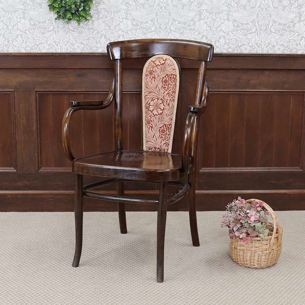 オシャレな挿し色♪ ベントウッドアームチェアMUNDUS VC110-163008morris