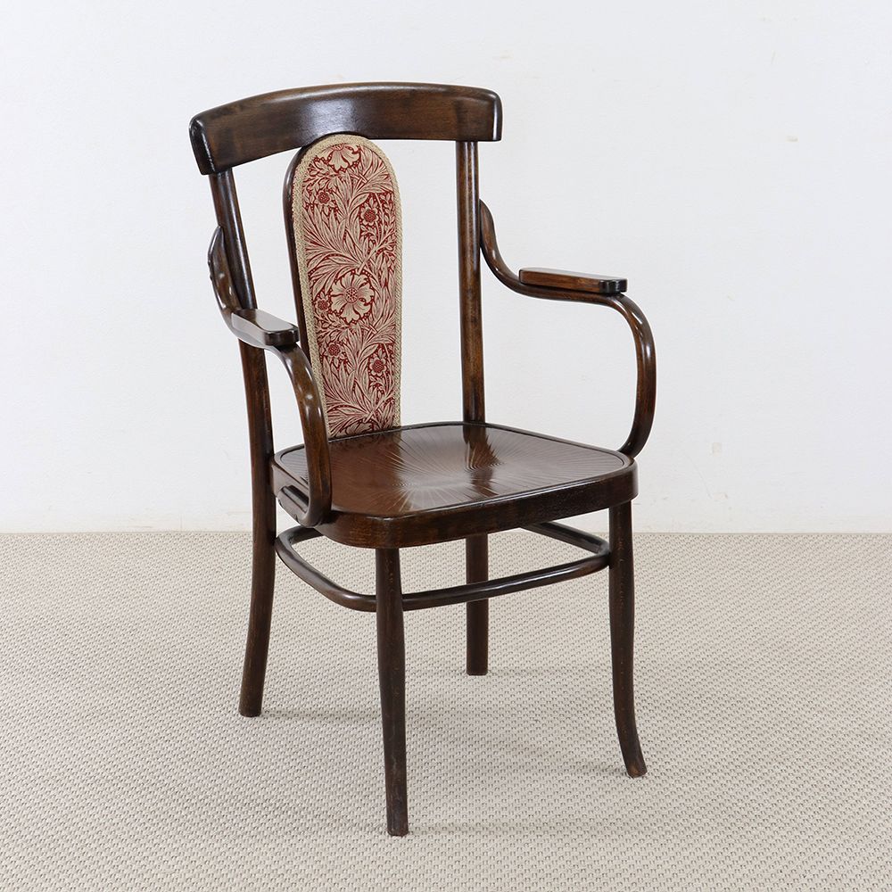 オシャレな挿し色♪ ベントウッドアームチェアMUNDUS VC110-163008morris