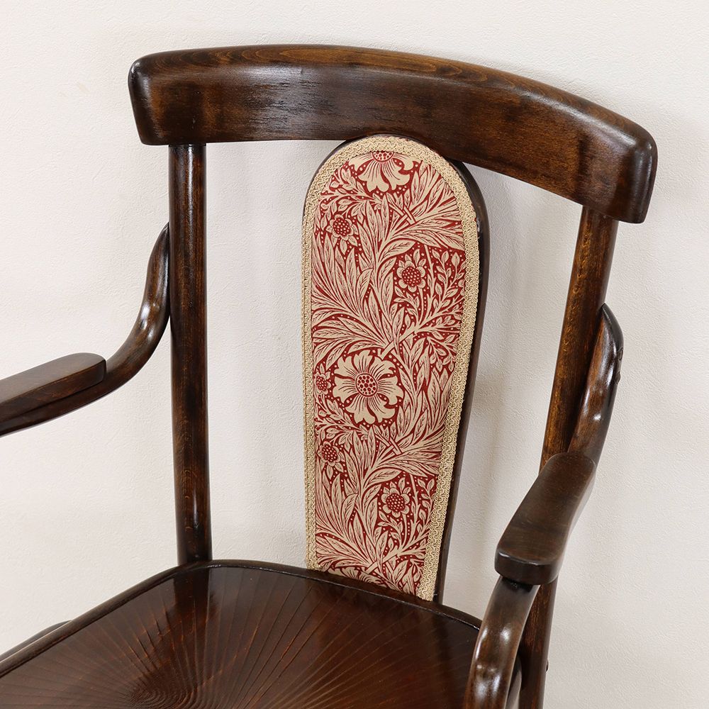 オシャレな挿し色♪ ベントウッドアームチェアMUNDUS VC110-163008morris
