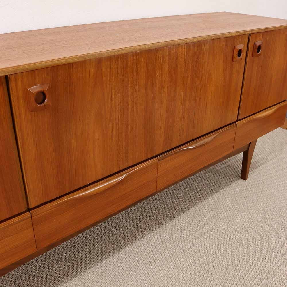 お部屋のオシャレな主役に♪ サイドボード VC111-074b