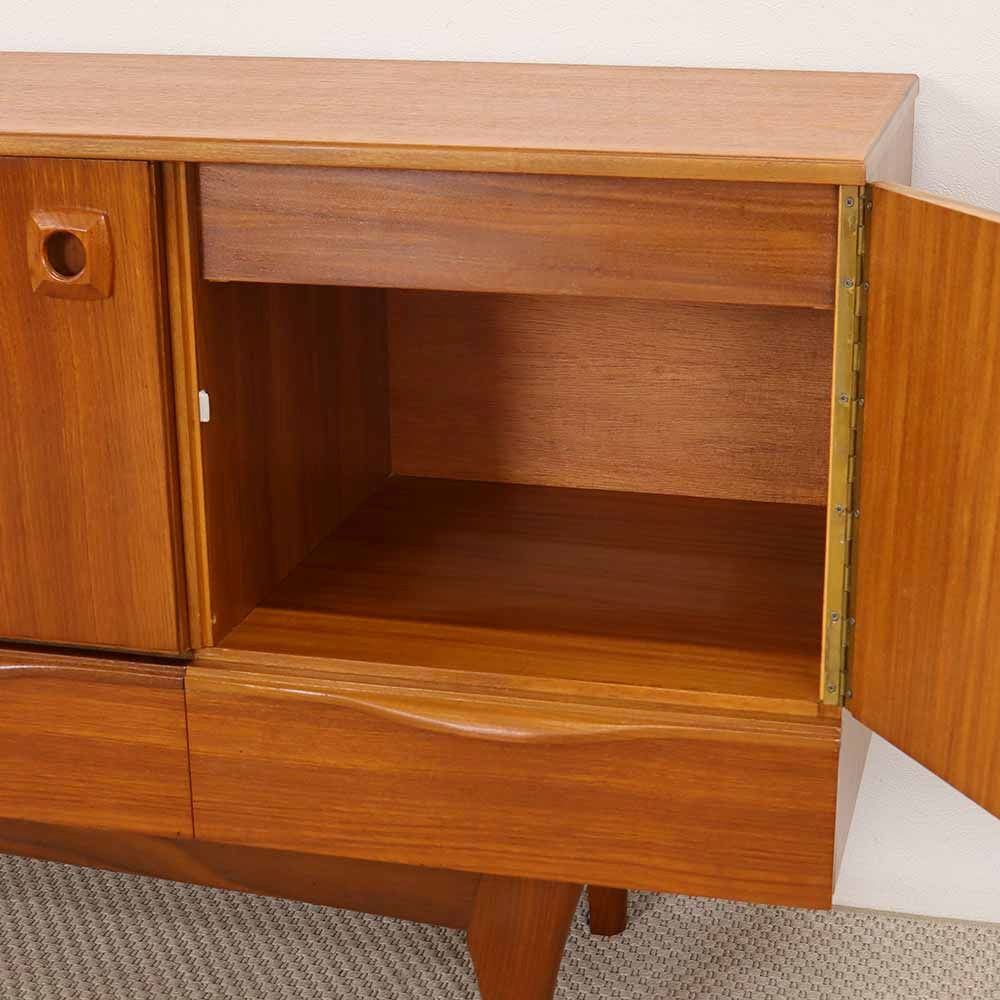 お部屋のオシャレな主役に♪ サイドボード VC111-074b