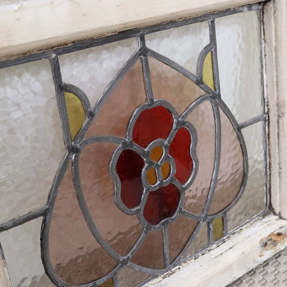 ガラスに咲く赤い花♪ アンティーク ステンドグラス VC111-152001