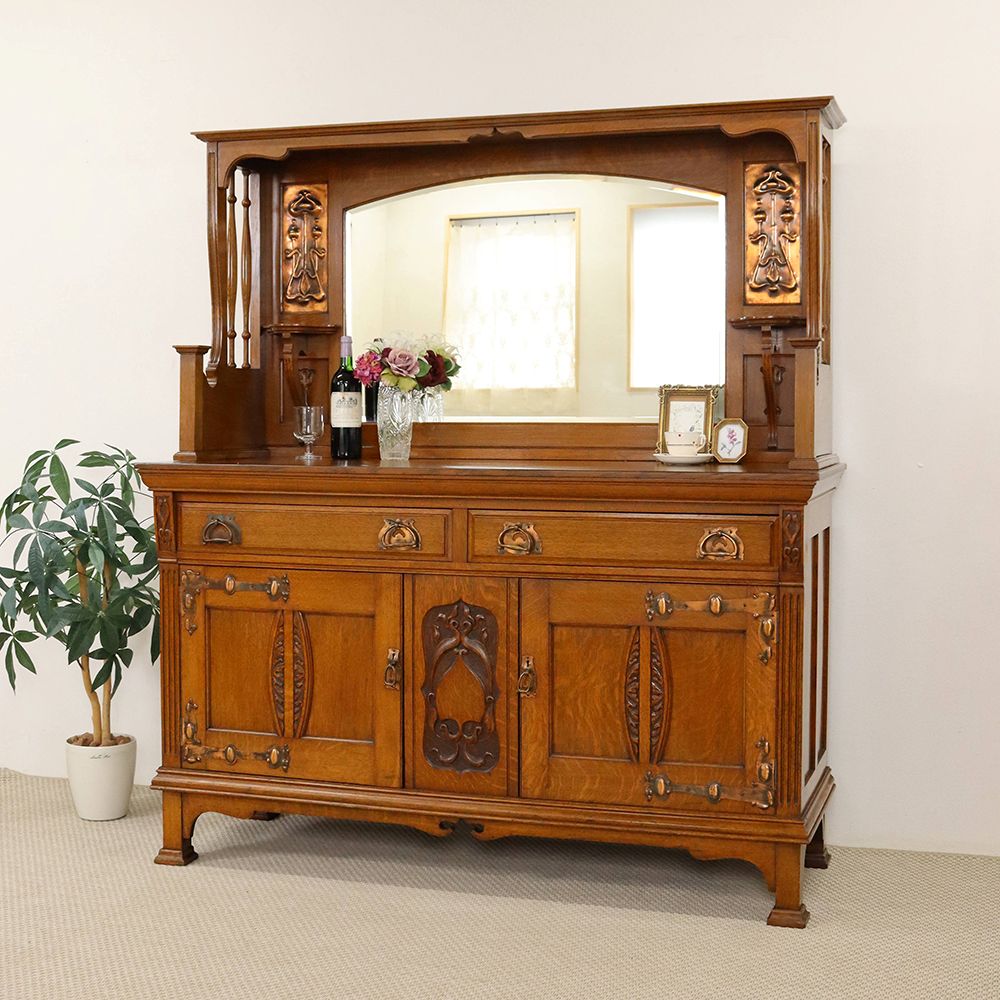 インテリアの主役です♪ ミラーバックサイドボード VC111-172