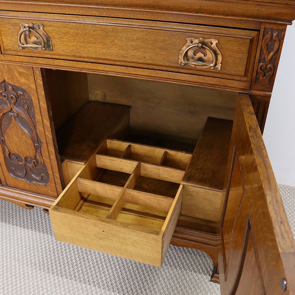 インテリアの主役です♪ ミラーバックサイドボード VC111-172