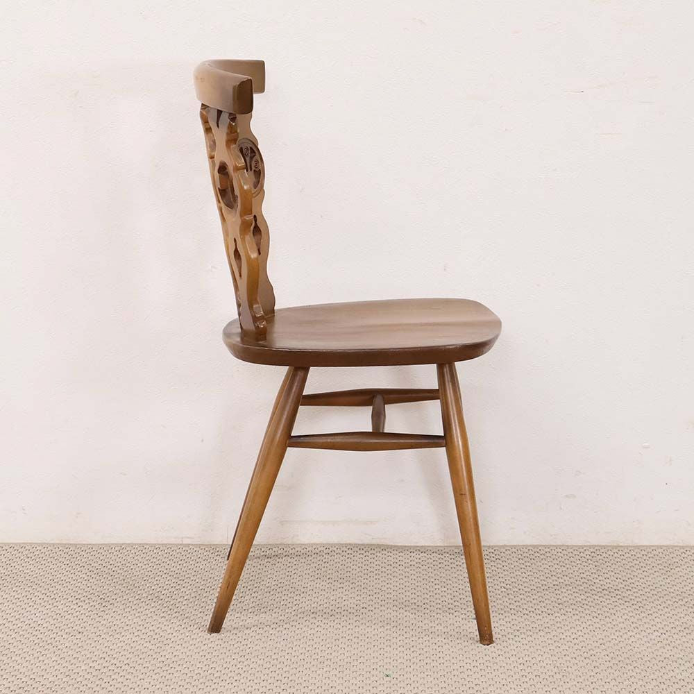 クッションもオリジナルです♪ フェザーバックチェア VC111-174