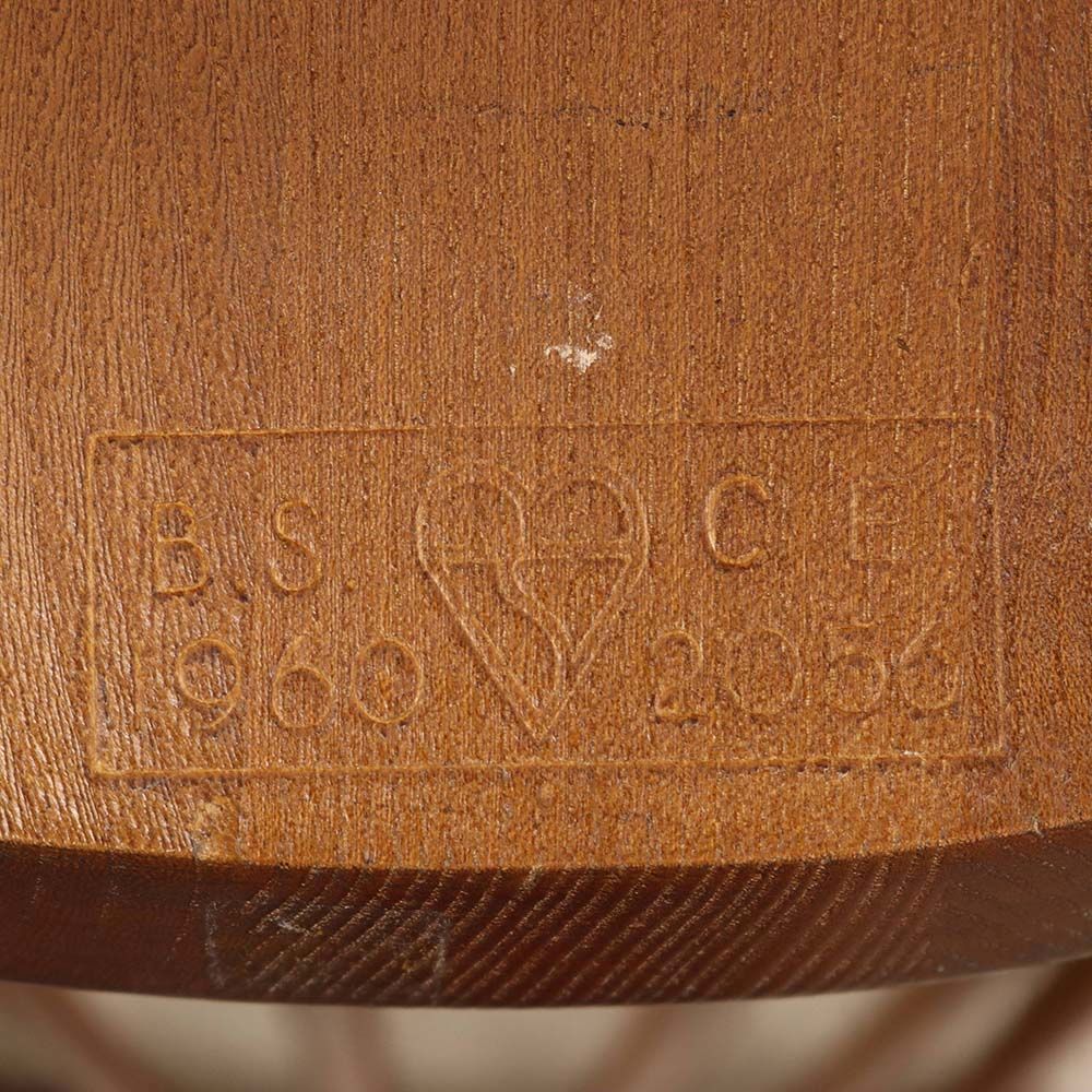 アーコールを代表する1脚♪ ゴールドスミスアームチェア VC111-200001