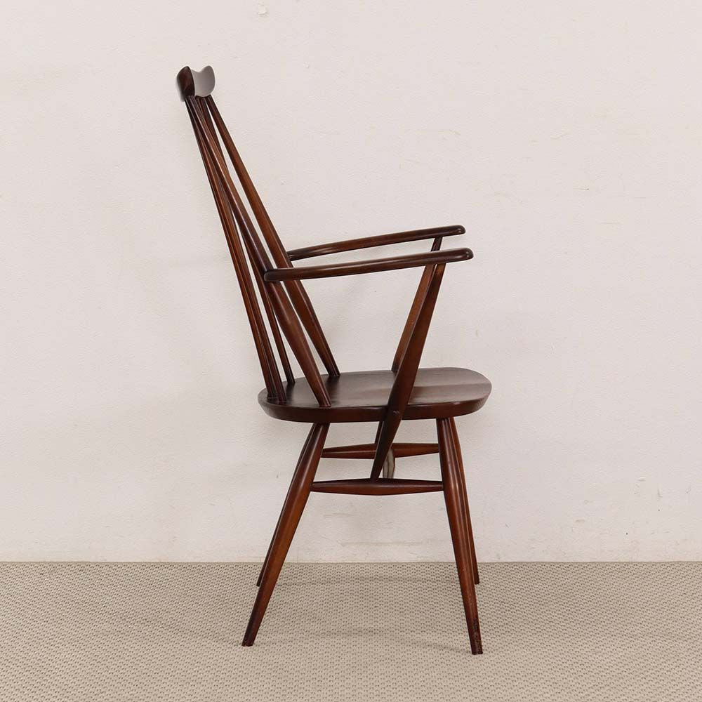 アーコールを代表する1脚♪ ゴールドスミスアームチェア VC111-200001