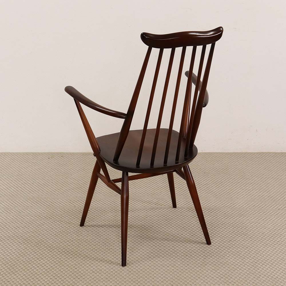 アーコールを代表する1脚♪ ゴールドスミスアームチェア VC111-200001