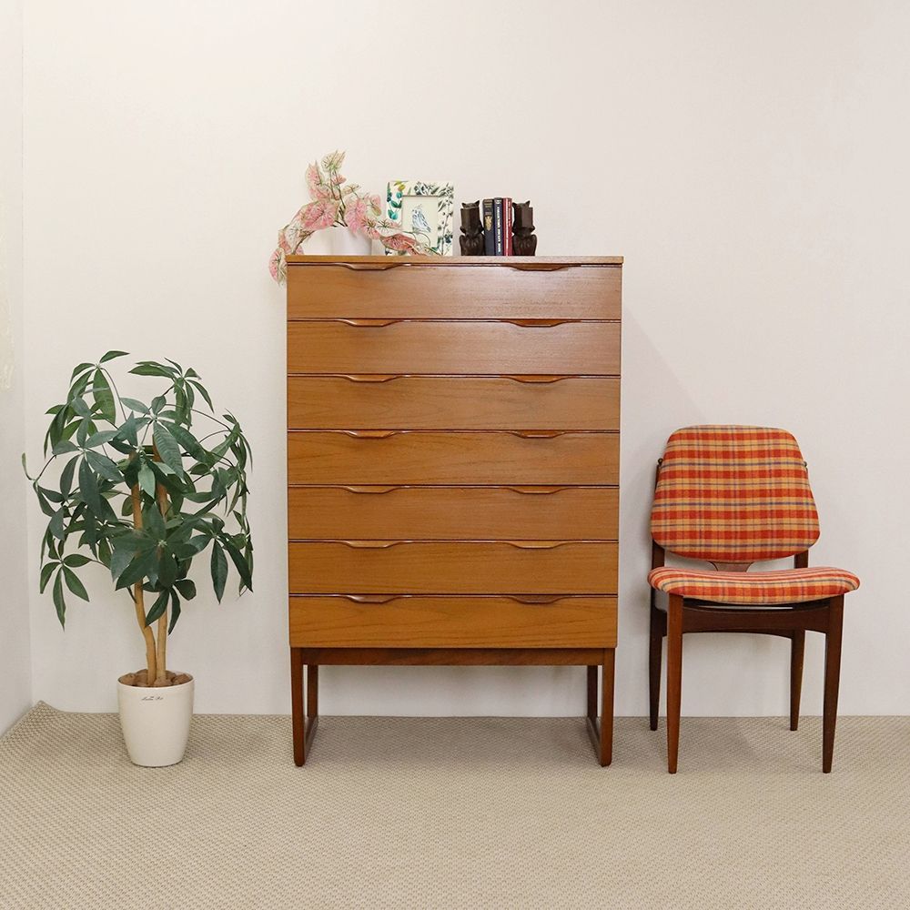 個性的な把手がアクセント♪ チェストEuropa furniture VC111-205