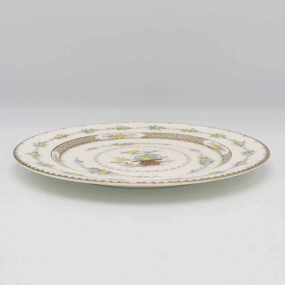 そっと飾りたい、優しい花の皿♪ ケーキプレート 【ROYAL DOULTON(ロイヤルドルトン)】 VC111-241023
