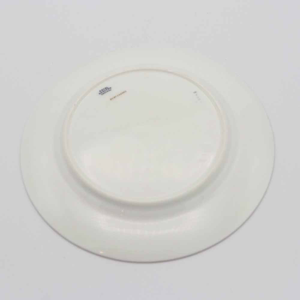 そっと飾りたい、優しい花の皿♪ ケーキプレート 【ROYAL DOULTON(ロイヤルドルトン)】 VC111-241023
