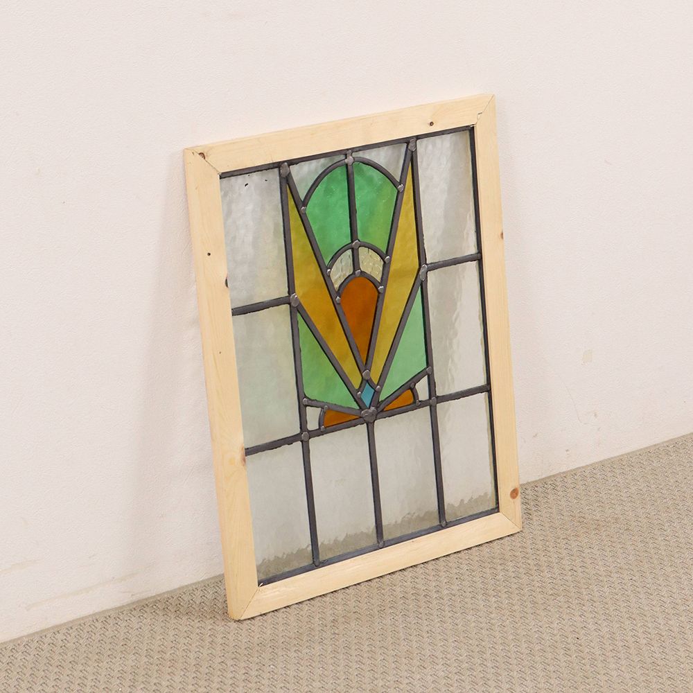 エメラルドグリーンのような色ガラスが素敵♪ アンティーク・ステンドグラス VC111-257001